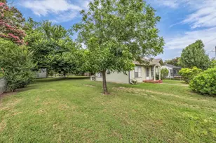 1020 Fisher St, Bellmead, TX 76705 - Photo 6