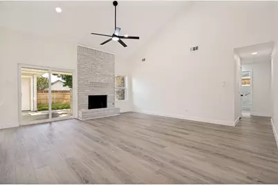 113 Country View Lane, Garland, TX 75043 - Photo 4