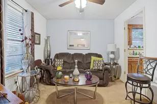 7133 Bayberry Ln, Dallas, TX 75249 - Photo 6