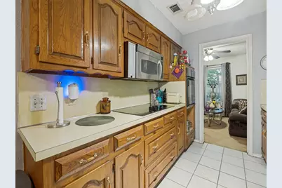 7133 Bayberry Lane, Dallas, TX 75249 - Photo 8