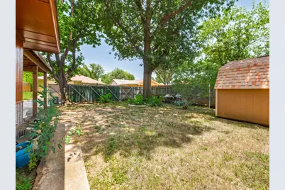 7133 Bayberry Lane, Dallas, TX 75249 - Photo 22
