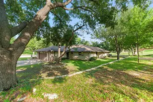 412 E Northgate Dr, Irving, TX 75062 - Photo 26