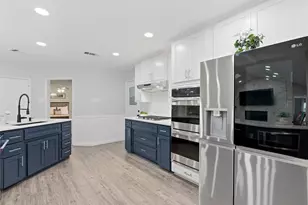 412 E Northgate Dr, Irving, TX 75062 - Photo 8