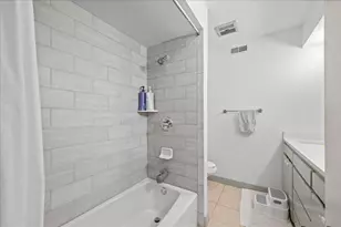7610 Meadow Oaks Dr, Dallas, TX 75230 - Photo 16
