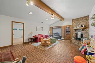 7610 Meadow Oaks Dr, Dallas, TX 75230 - Photo 10