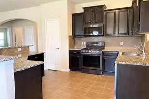 848 Lake Forest Trl, Little Elm, TX 75068 - Photo 4