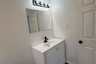 5803 Tremont St, Dallas, TX 75214 - Photo 10