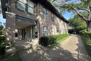 5803 Tremont St, Dallas, TX 75214 - Photo 2
