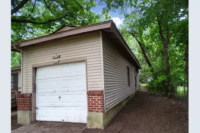 3032 Dahlia Drive, Dallas, TX 75216 - Photo 2
