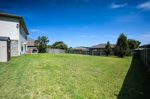 7077 Seton Hall Dr, Fort Worth, TX 76120 - Photo 30