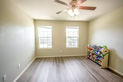 7077 Seton Hall Drive, Fort Worth, TX 76120 - Photo 26
