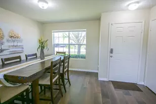 7077 Seton Hall Dr, Fort Worth, TX 76120 - Photo 8