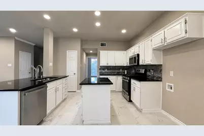 7606 Glenstone Street, Rowlett, TX 75089 - Photo 12