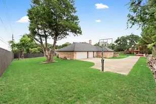 915 Greenbriar Ln, Duncanville, TX 75137 - Photo 30