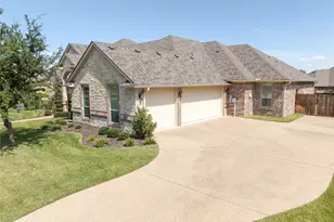 1100 Wessex Dr, Woodway, TX 76712 - Photo 6