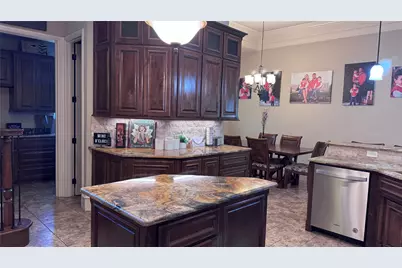 9707 Trinity Court, Granbury, TX 76049 - Photo 16