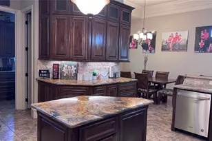 9707 Trinity Ct, Granbury, TX 76049 - Photo 16