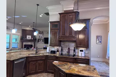 9707 Trinity Court, Granbury, TX 76049 - Photo 14