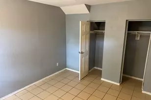 3850 Mt Ranier St, Dallas, TX 75211 - Photo 6