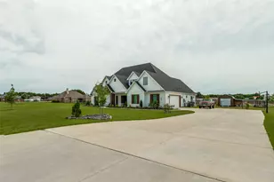 2255 Co Rd 377, Van Alstyne, TX 75495 - Photo 2