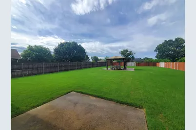 1024 Fair Oaks Drive, Grand Prairie, TX 75052 - Photo 6