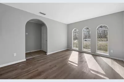 660 Springhill Drive, Hurst, TX 76054 - Photo 4