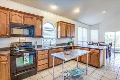6532 Alexandra Meadows Drive, Fort Worth, TX 76131 - Photo 8