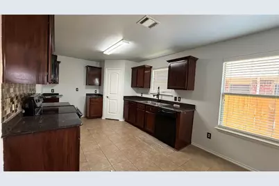 2123 Meadow View Drive, Princeton, TX 75407 - Photo 8