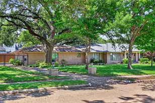 7141 Twin Tree Ln, Dallas, TX 75214 - Photo 1