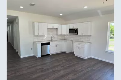 1501 College Street #1503, Grand Prairie, TX 75050 - Photo 2
