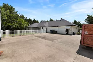 401 Rugged Dr, Red Oak, TX 75154 - Photo 34