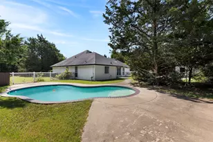 401 Rugged Dr, Red Oak, TX 75154 - Photo 32