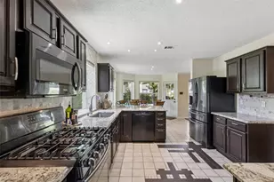 933 Golden Grove Dr, Lewisville, TX 75067 - Photo 10
