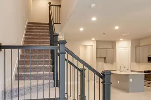 913 Ponds Edge Ln, Euless, TX 76040 - Photo 4