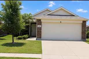 2426 Russell St, Crandall, TX 75114 - Photo 4