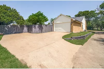 2036 Apple Valley Road, Plano, TX 75023 - Photo 28