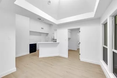 13826 Wooded Creek Court, Farmers Branch, TX 75244 - Photo 12