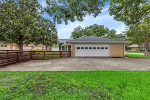 13826 Wooded Creek Ct, Farmers Branch, TX 75244 - Photo 32