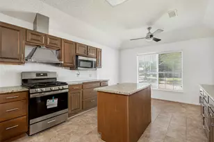 6610 Falcon St, Rowlett, TX 75089 - Photo 10