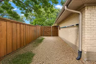 3056 Primrose Ln, Farmers Branch, TX 75234 - Photo 30