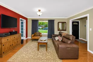 3056 Primrose Ln, Farmers Branch, TX 75234 - Photo 8