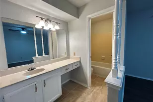 4205 Greencrest Dr, Arlington, TX 76016 - Photo 12