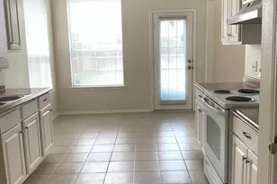 205 Branch Bend, Euless, TX 76039 - Photo 12