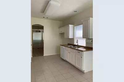205 Branch Bend, Euless, TX 76039 - Photo 10