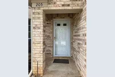 205 Branch Bend, Euless, TX 76039 - Photo 2