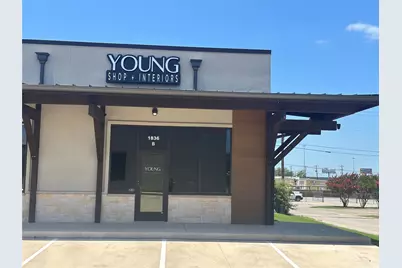 1836 N Plaza Drive #B, Granbury, TX 76049 - Photo 2