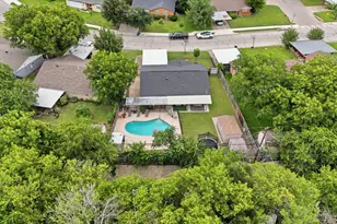 520 Thompson Dr, Saginaw, TX 76179 - Photo 1