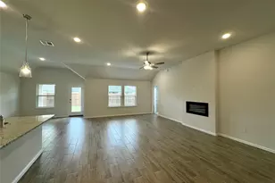 1424 Avalon Ct, Celina, TX 75009 - Photo 2