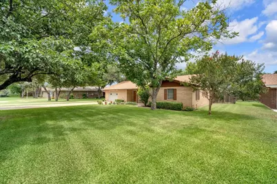 419 S Williams Street, Hamilton, TX 76531 - Photo 4