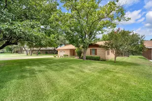 419 S Williams St, Hamilton, TX 76531 - Photo 4